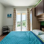 Apartament Sime *